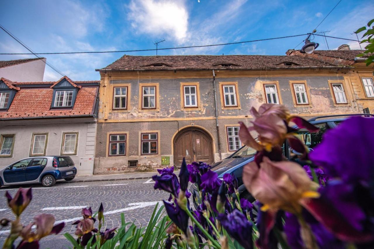 Apartment Amalia Сибиу Экстерьер фото